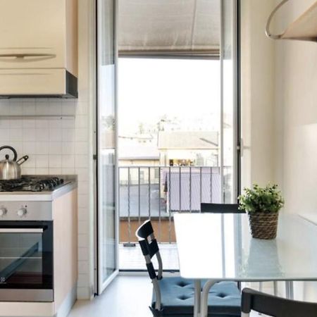 Sunny Flat In Elegant Building Close To Colosseum Rom Eksteriør billede