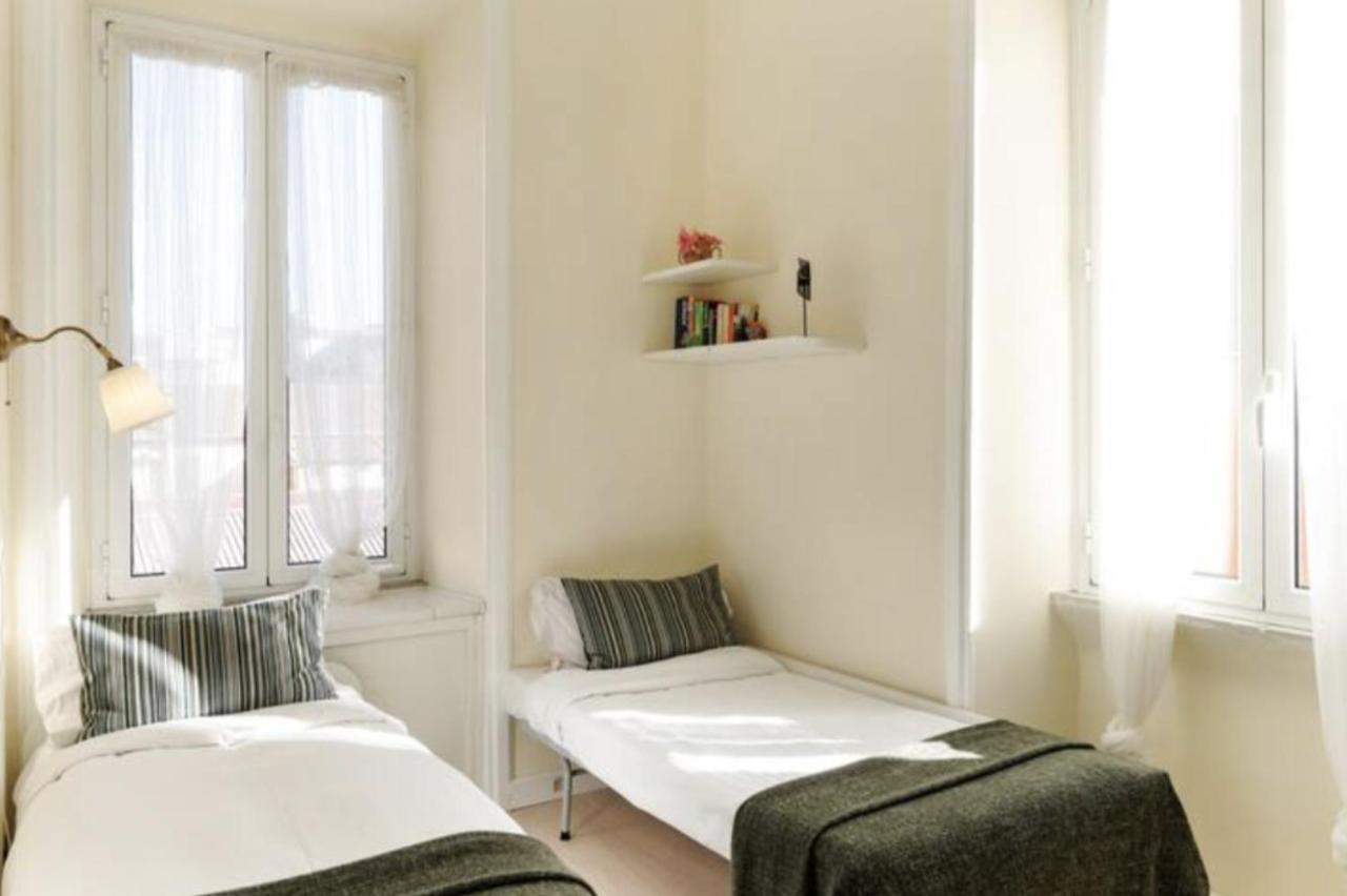 Sunny Flat In Elegant Building Close To Colosseum Rom Eksteriør billede