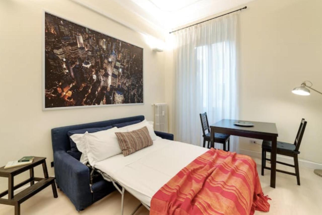 Sunny Flat In Elegant Building Close To Colosseum Rom Eksteriør billede