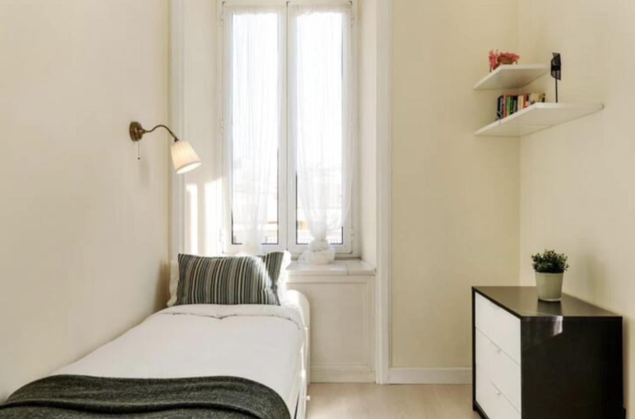 Sunny Flat In Elegant Building Close To Colosseum Rom Eksteriør billede